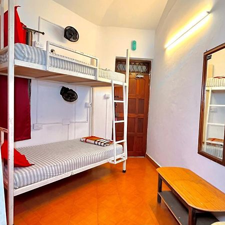 Mitra Hostel Vagator Extérieur photo