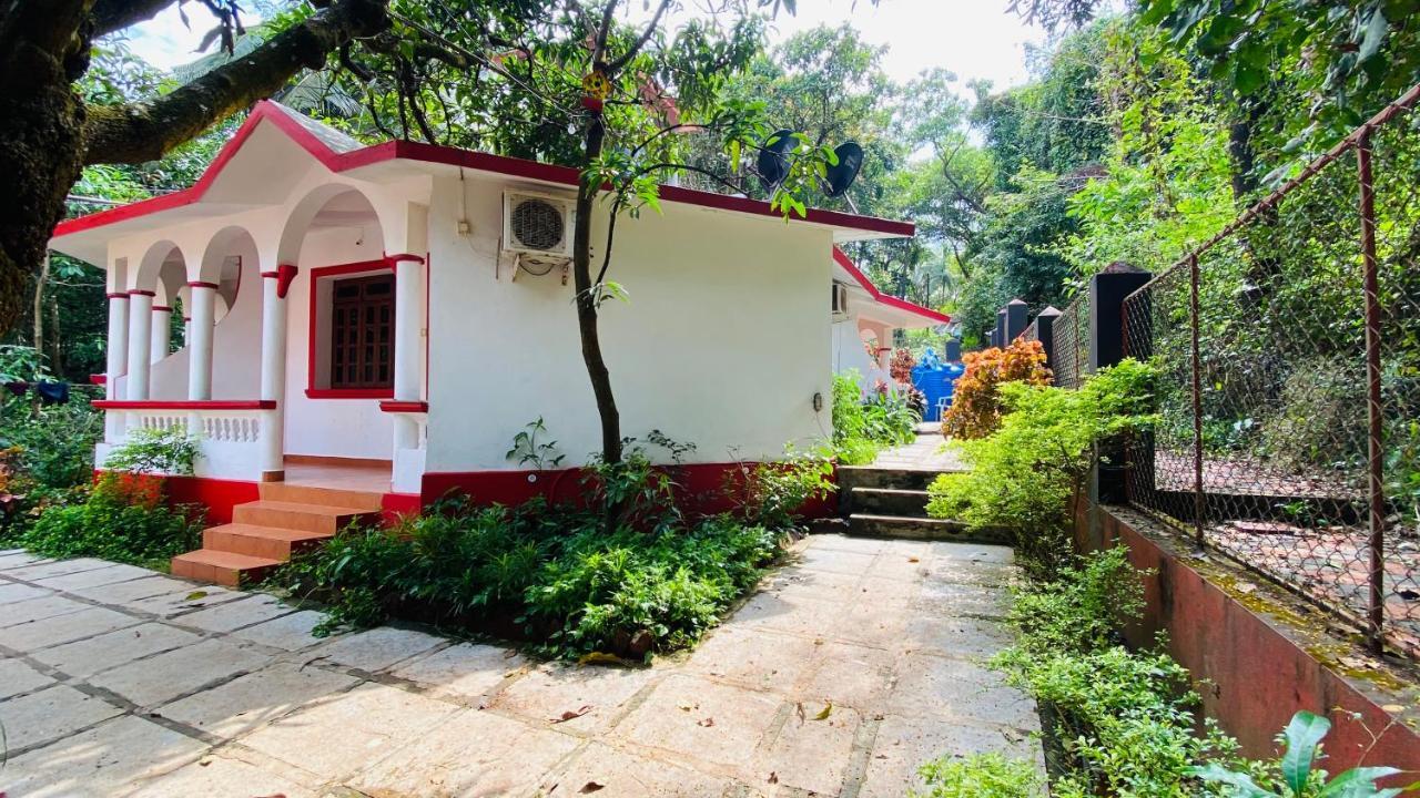 Mitra Hostel Vagator Extérieur photo