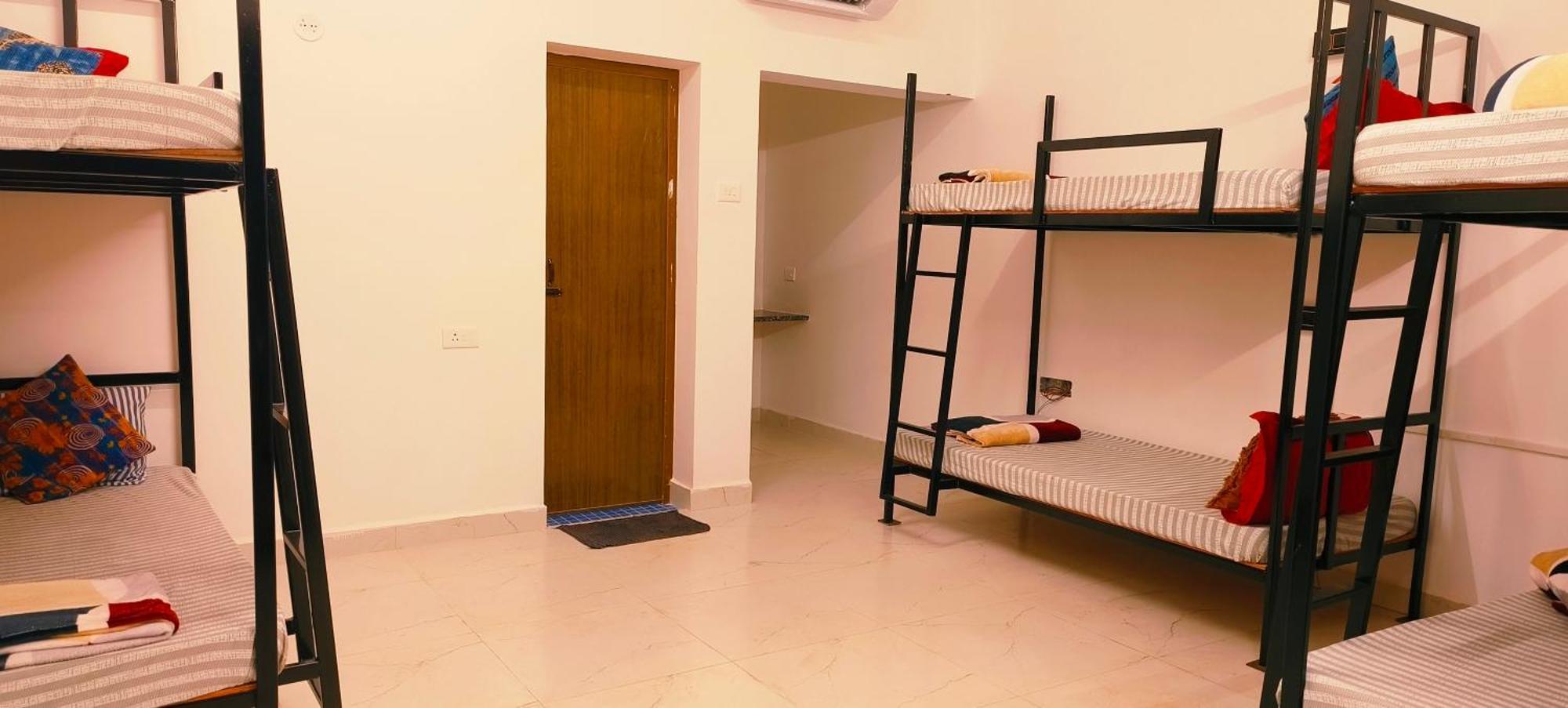 Mitra Hostel Vagator Extérieur photo