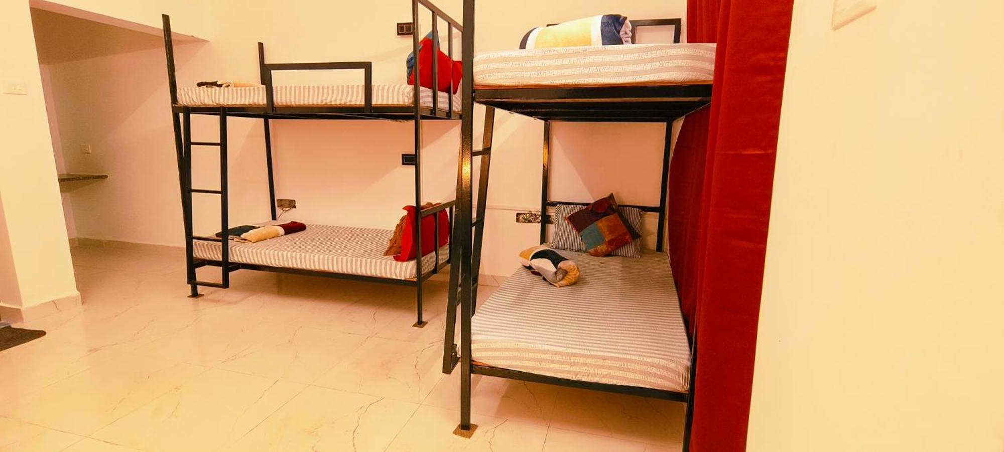 Mitra Hostel Vagator Extérieur photo